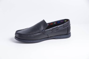 Erkek mavi deri ayakkabı.