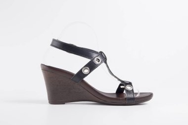 Kadın siyah deri sandalet 