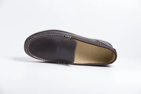 Zapato de cuero marrón masculino — Foto de Stock