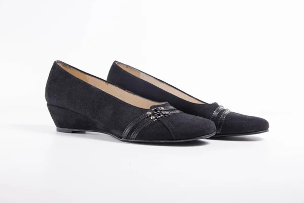 Scarpa donna in pelle nera — Foto Stock