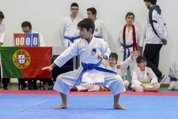 Karate-Veranstaltung, feierliche Meisterschaft der Vereinigung von Karate do porto. — Stockfoto