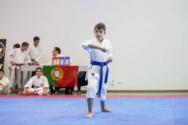 Karate evenement, feestelijke kampioenschap van de vereniging van de Karate do Porto — Stockfoto