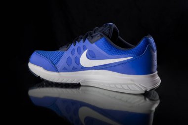 Nike spor ayakkabı koşu