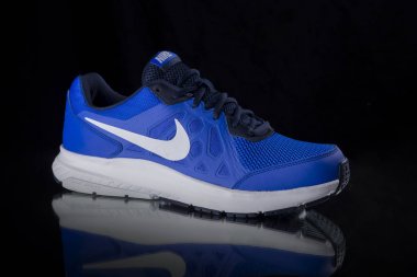 Nike spor ayakkabı koşu