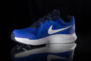 Nike spor ayakkabı koşu