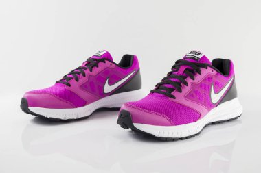 Nike spor ayakkabı futbol