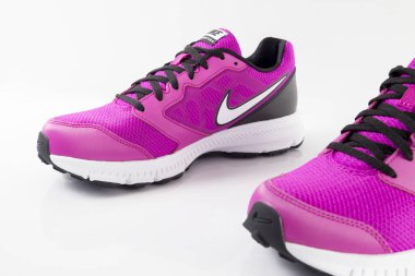 Nike spor ayakkabı futbol