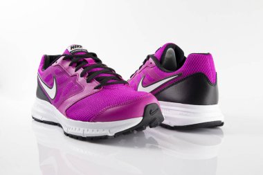 Nike spor ayakkabı futbol