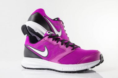 Nike spor ayakkabı koşu