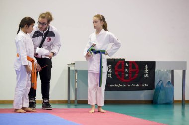 Bir Vila Nova de Gaia, Portekiz, 05 Kasım 2017: Karate olay, Karate Derneği kutlama Şampiyonası Porto, Vila Nova de Gaia, Portekiz Belediye pavyonu yılında düzenlenen musun.