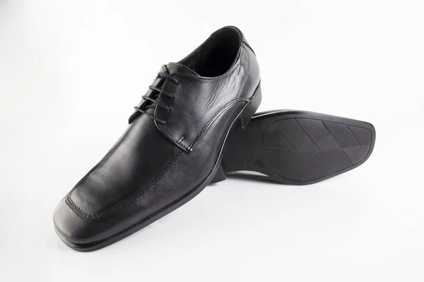 Zapato Elegante Cuero Negro Masculino Sobre Fondo Blanco Producto Aislado — Foto de Stock