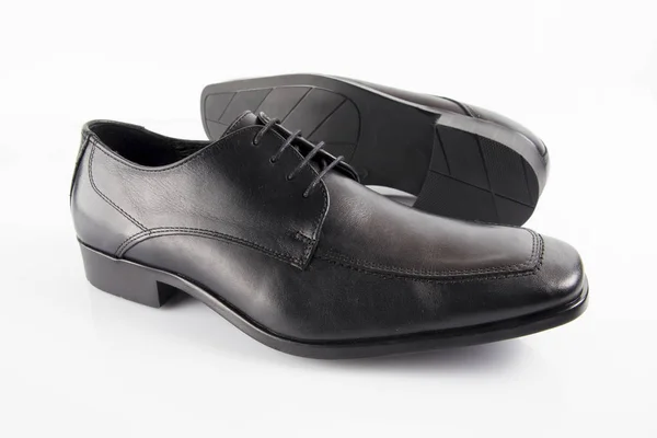 Zapato Elegante Cuero Negro Masculino Sobre Fondo Blanco Producto Aislado — Foto de Stock