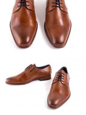 Ayakkabı beyaz arka plan üzerinde grup.