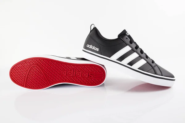 Afife Portugal Februari 2018 Adidas Kör Stövlar Adidas Multinationellt Företag — Stockfoto