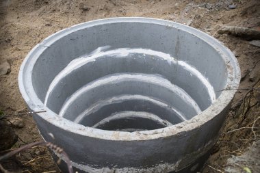 Su kuyuları inşaatı için çimento modülleri.