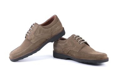 Beyaz arka plan, izole ürün, rahat ayakkabı erkek kahverengi deri ayakkabı.