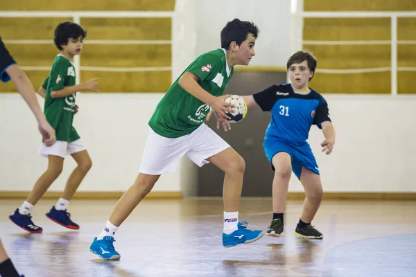 维亚娜 卡斯特洛 Viana Castelo Portugal 2020年2月15日 Afifense在对阵Becas B的比赛中的球员 参加Afifense手球于2020年2月15日在Afife举办的Minis锦标赛 — 图库照片