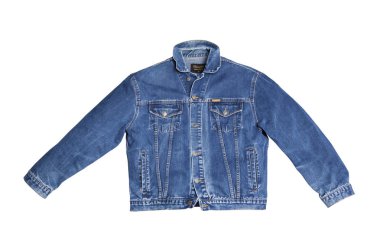 Mavi ceket ve beyaz arka plan üzerinde Wrangler izole