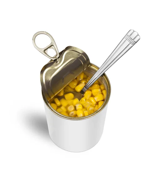 Солодка кукурудза у відкритій бляшанці з ложкою — стокове фото