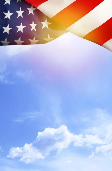American flag on the background of the dawn sky — Stock Photo, Image