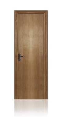 Kapalı ahşap kapıyı kapat beyaz arkaplanda izole edilmiş.