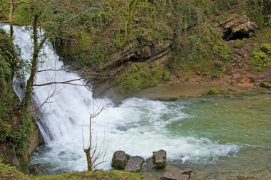 Malham yürüyüş yapmak ve temiz havanın, muhteşem manzaraların ve manzaraların tadını çıkarmak için harika bir yer. Janet 's Foss, Gordale Scar, Malham Tarn ve Malham Cove hepsi görmeli.