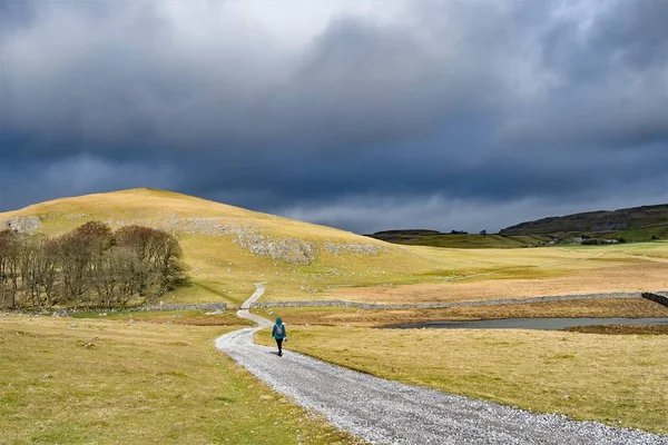 Malham Lugar Fantástico Para Caminhadas Desfrutar Puro Vistas Espetaculares Vistas — Fotografia de Stock