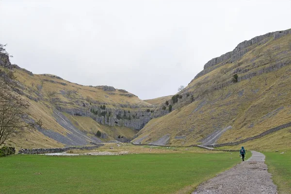 Malham Lugar Fantástico Para Practicar Senderismo Disfrutar Aire Limpio Vistas — Foto de Stock