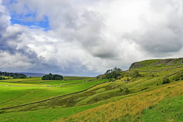 Austwick Wieś Anglii Hrabstwie North Yorkshire Dystrykcie Craven Skraju Parku — Zdjęcie stockowe