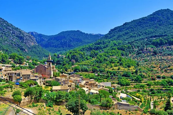 Valldemossa Est Une Destination Touristique Très Attrayante Car Elle Montre — Photo