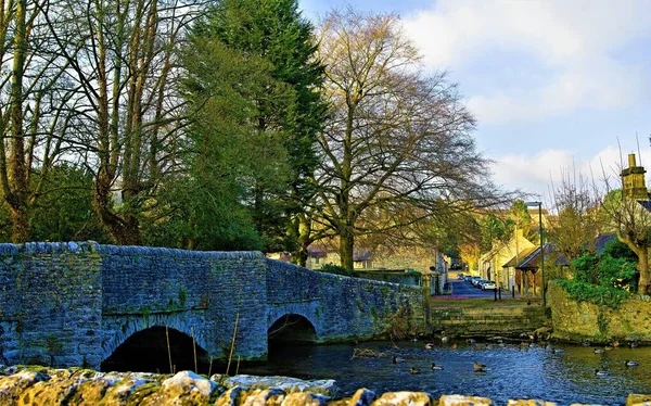 Ashford Water Een Heel Mooi Chocoladedoos Dorp Het Hart Van — Stockfoto