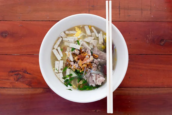 Смачний Єтнамський Суп Локшиною — стокове фото