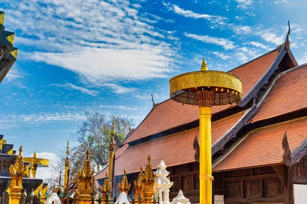 Kuzey Tayland tapınağı tarzı. 