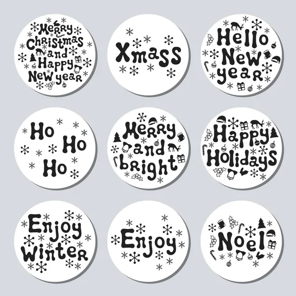 Yılbaşı yeni yıl hediye yuvarlak çıkartmaları. Xmas kümesi Etiketler. Elle çizilmiş dekoratif unsur. Tatil Noel çıkartmaları siyah beyazlı topluluğu. Doku. Vektör çizim. Yazı, kaligrafi.