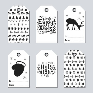 Noel ve yeni yıl hediye etiketleri. Kartları xmas çizim öğeleri el ile ayarlayın. Tatil kağıt etiket siyah beyaz koleksiyonu. Mevsimlik rozet Satılık tasarım. Doku. Yazdırın. Vektör çizim.