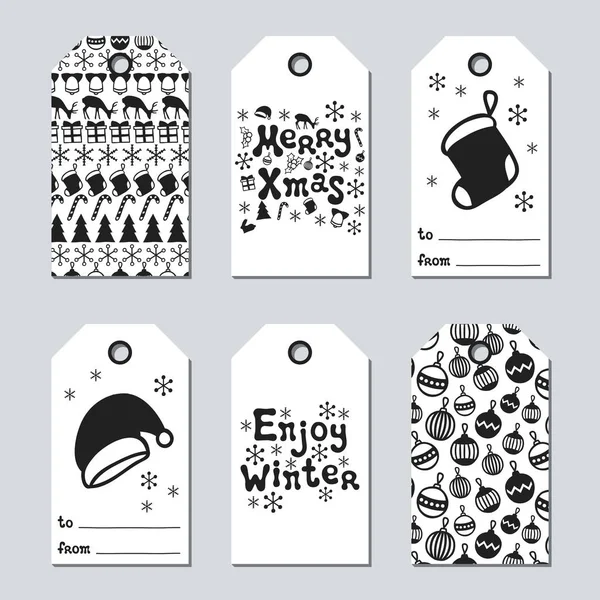 Etiquetas de regalo de Navidad y Año Nuevo. Tarjetas de Navidad con elementos de dibujo a mano. Colección de etiquetas de papel navideño en blanco y negro. Diseño de venta de insignias de temporada. Textura. Impresión. Ilustración vectorial . — Vector de stock