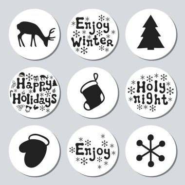 Yılbaşı yeni yıl hediye yuvarlak çıkartmaları. Xmas kümesi Etiketler. Elle çizilmiş dekoratif unsur. Tatil Noel çıkartmaları siyah beyazlı topluluğu. Doku. Vektör çizim. Yazı, kaligrafi.