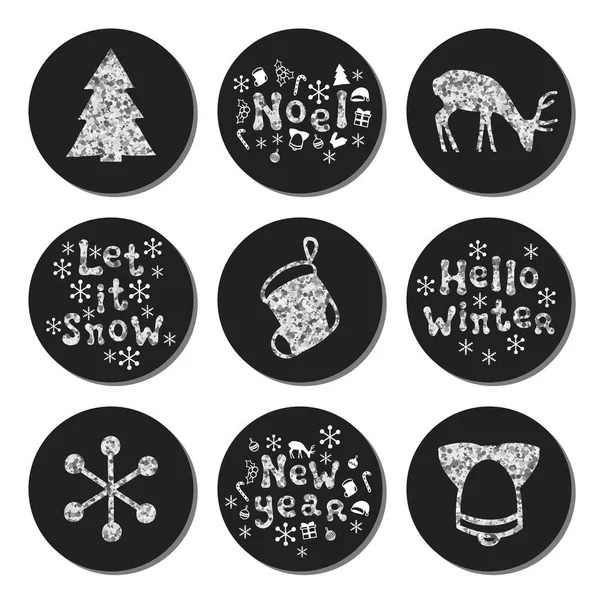 Yılbaşı yeni yıl gümüş Hediyelik Etiketler yuvarlak. Xmas kümesi Etiketler. Elle çizilmiş glitter dekoratif unsur. Parlak tatil Noel çıkartmaları topluluğu. Vektör çizim. Yazı, kaligrafi.