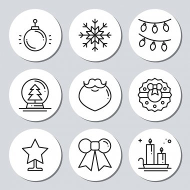 Yılbaşı yeni yıl simgeler hediye yuvarlak çıkartmaları. Xmas kümesi Etiketler. Elle çizilmiş dekoratif unsur. Tatil Noel çıkartmaları siyah beyazlı topluluğu. Vektör çizim. Temel xmas kış öğeleri.