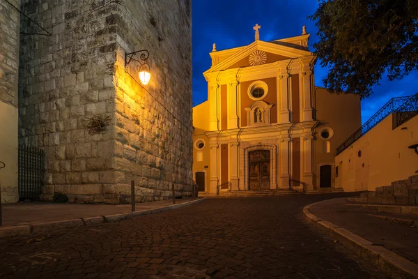 Antibes, Côte d'Azur, Frankrijk: Kerk van de Onbevlekte Ontvangenis — Stockfoto
