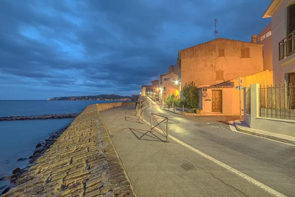 Antibes, French Riviera, France: the old town — Stock Photo, Image