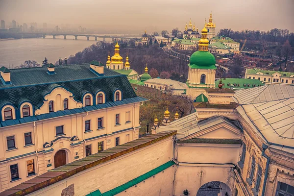 Київ: Печерська Лавра печерний монастир — стокове фото