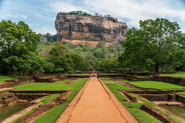 Sri Lanka : ancienne forteresse de Lion Rock à Sigiriya — Photo