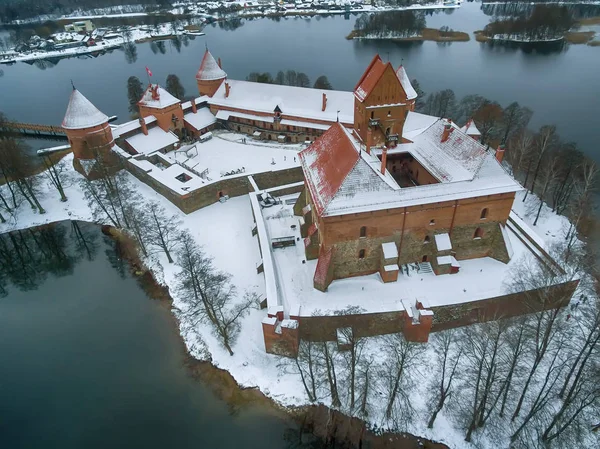 Trakai, Lituania: vista aérea, plano del castillo de la isla — Foto de Stock