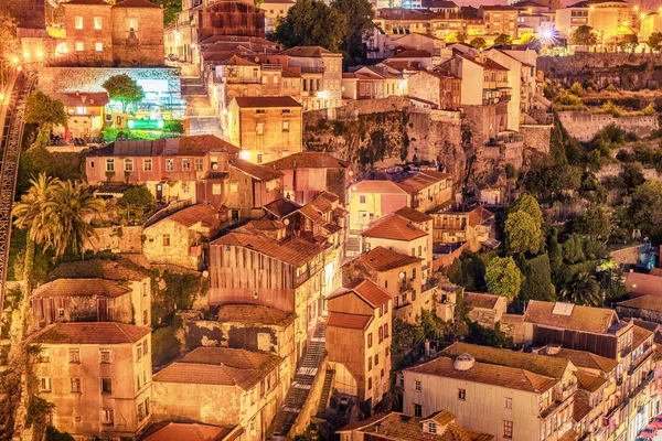 Oporto, Portugal: vista aérea del casco antiguo — Foto de Stock