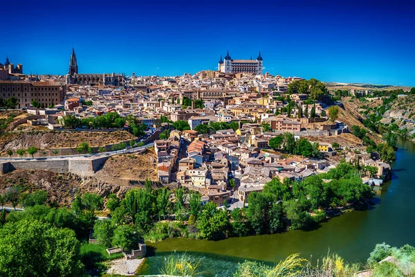 Aerial top view of Toledo, historical capital city of Spain — Stock Photo, Image