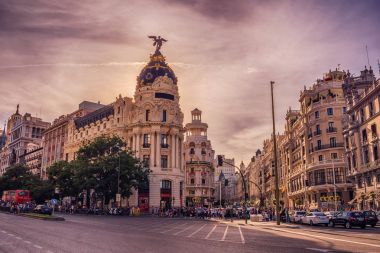 Madrid, İspanya: Calle de Alcala ve Gran Via, cityscape