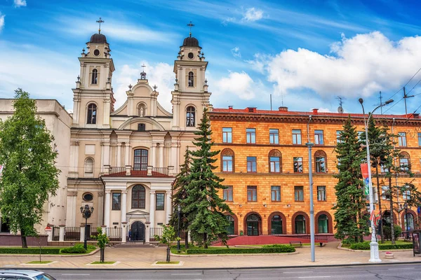 Minsk, Bielorussia: Cattedrale cattolica del Santo Nome di Maria — Foto Stock