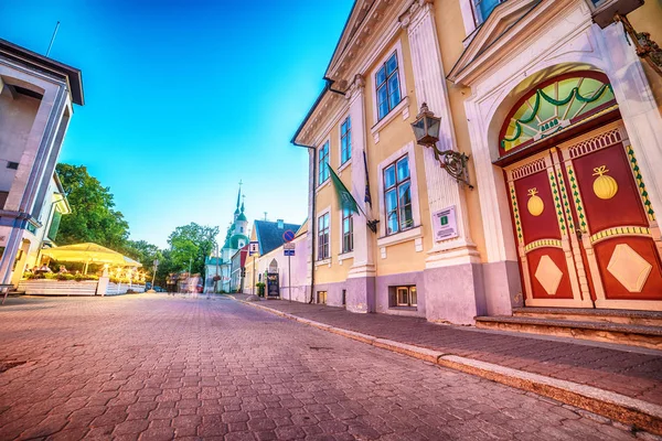 Parnu, Estónia, Estados Bálticos: a cidade velha — Fotografia de Stock