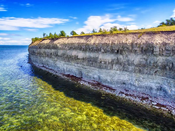 Saarema Island, Estonia: Panga or Mustjala cliff — Stockfoto